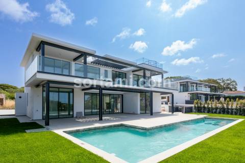 Moradia Isolada T4 Venda em Albufeira e Olhos de Água,Albufeira