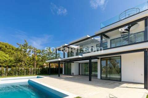 Moradia Isolada T4 Venda em Albufeira e Olhos de Água,Albufeira