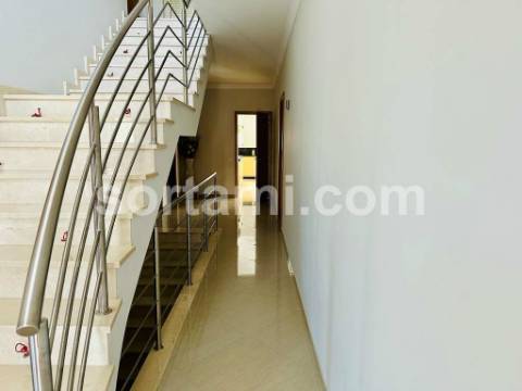 Moradia Isolada T3+1 Venda em Albufeira e Olhos de Água,Albufeira