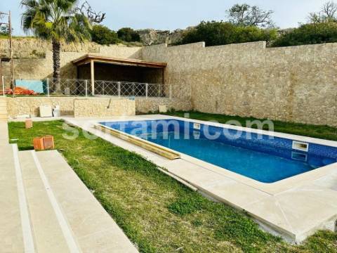 Moradia Isolada T3+1 Venda em Albufeira e Olhos de Água,Albufeira