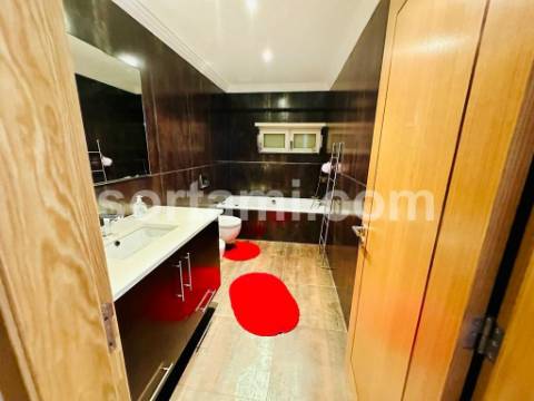 Moradia Isolada T3+1 Venda em Albufeira e Olhos de Água,Albufeira