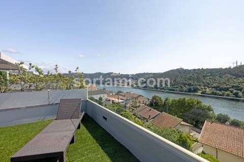 Moradia em Banda T3 Venda em Foz do Sousa e Covelo,Gondomar