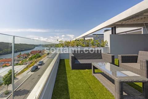 Moradia em Banda T3 Venda em Foz do Sousa e Covelo,Gondomar