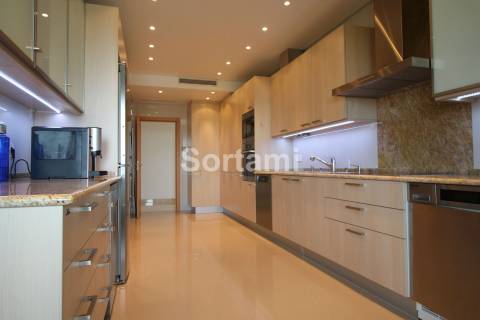 Apartamento T3 Venda em Quarteira,Loulé