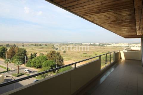 Apartamento T3 Venda em Quarteira,Loulé