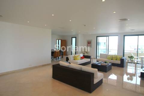 Apartamento T3 Venda em Quarteira,Loulé