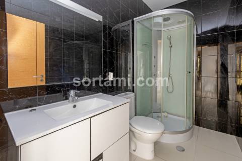 Moradia Isolada T4+1 Venda em Moreira,Maia