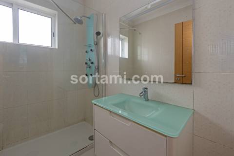 Moradia Isolada T4+1 Venda em Moreira,Maia