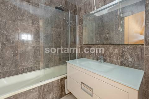 Moradia Isolada T4+1 Venda em Moreira,Maia