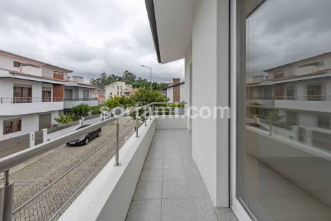 Moradia Isolada T4+1 Venda em Moreira,Maia