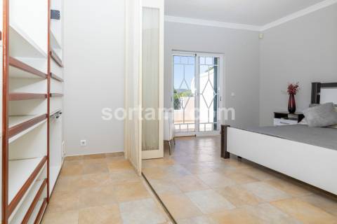 Moradia Geminada T2+1 Venda em Quarteira,Loulé