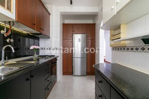 Apartamento T2 Venda em Quarteira,Loulé