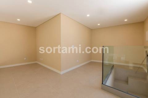 Moradia Isolada T3 Venda em Alcantarilha e Pêra,Silves