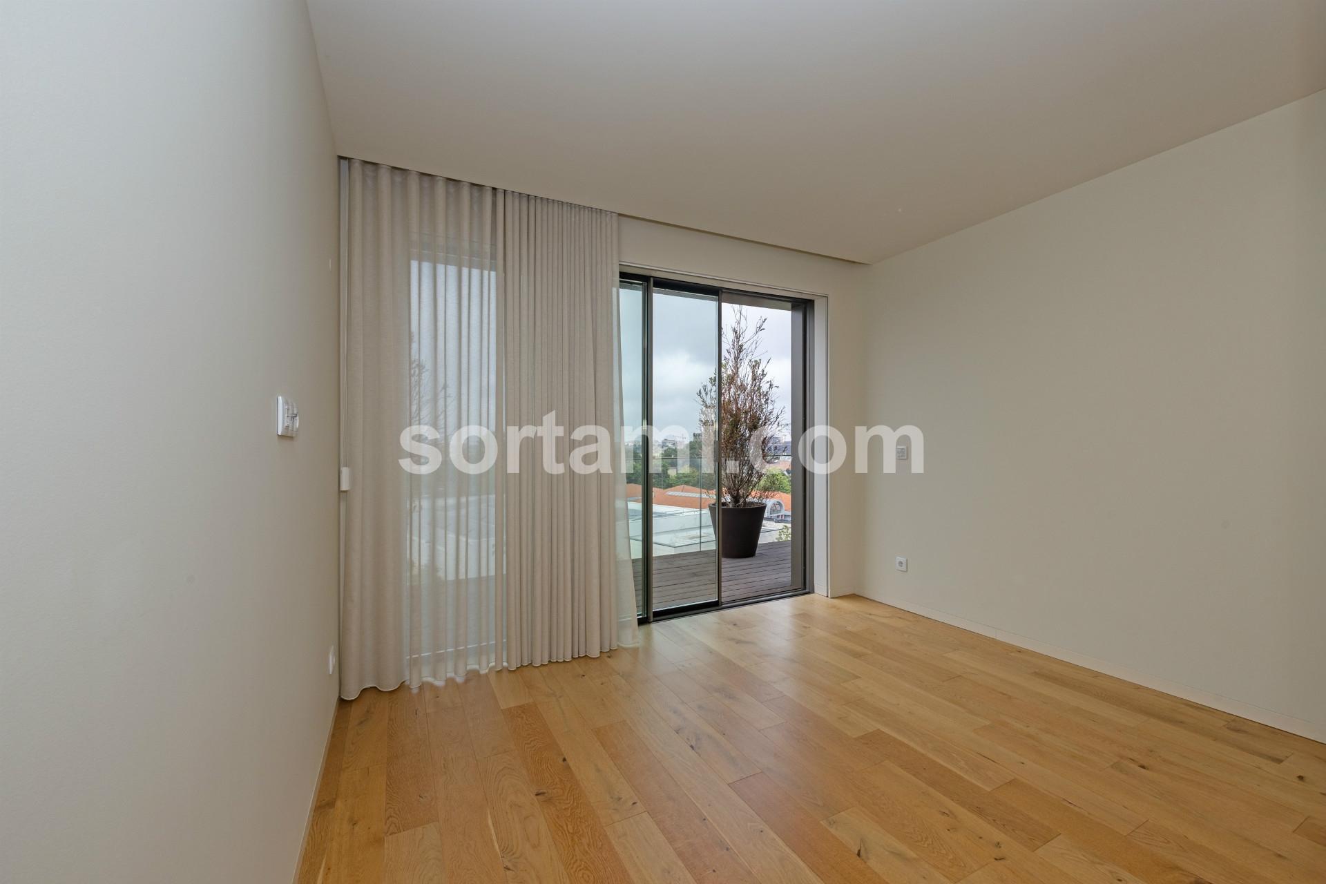 Apartamento T4 Venda em Santa Marinha e São Pedro da Afurada,Vila Nova de Gaia