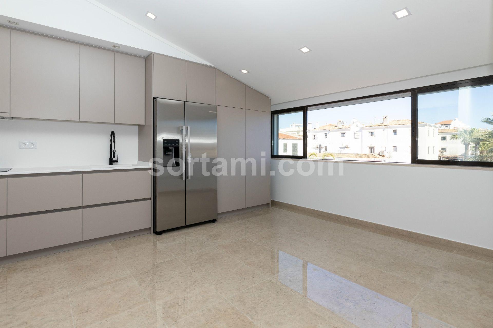 Apartamento T3 Venda em Quarteira,Loulé
