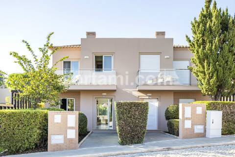 Moradia Geminada T1+2 Venda em Lagoa e Carvoeiro,Lagoa (Algarve)