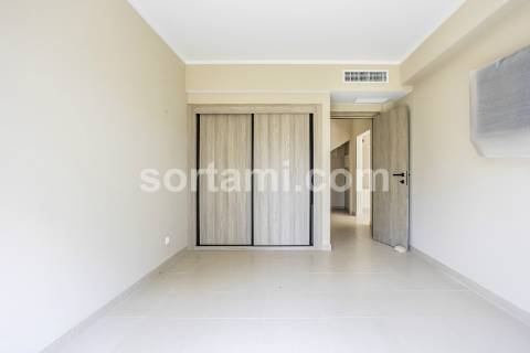 Moradia Geminada T2 Venda em Lagoa e Carvoeiro,Lagoa (Algarve)