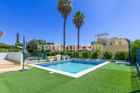 Moradia Isolada T5 Venda em Quarteira,Loulé