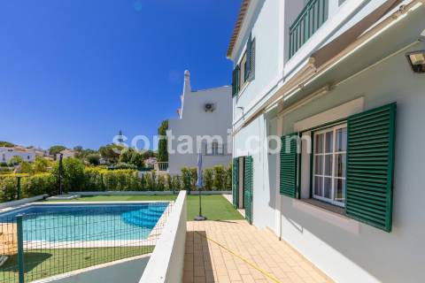 Moradia Isolada T5 Venda em Quarteira,Loulé