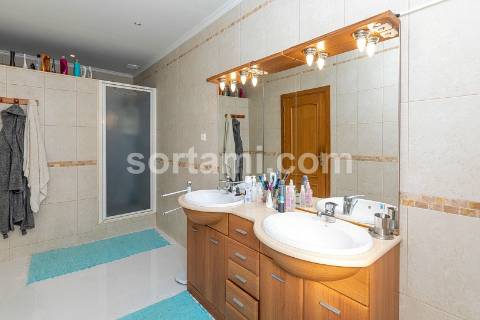 Moradia Isolada T3+1 Venda em Albufeira e Olhos de Água,Albufeira