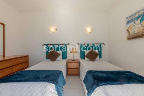 Moradia em Banda T3+1 Venda em Quarteira,Loulé