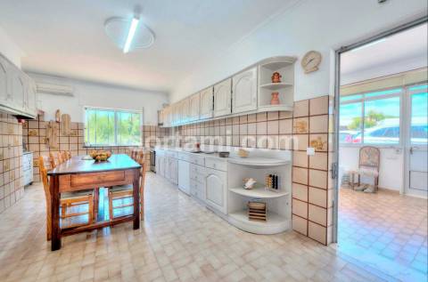 Moradia Isolada T5 Venda em Quarteira,Loulé