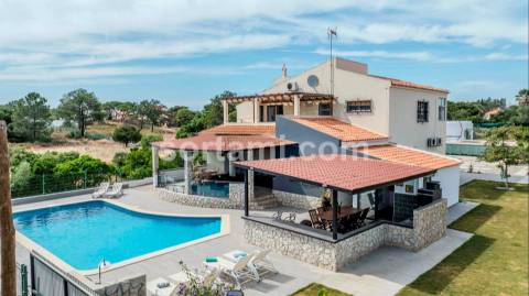 Moradia Isolada T5 Venda em Quarteira,Loulé