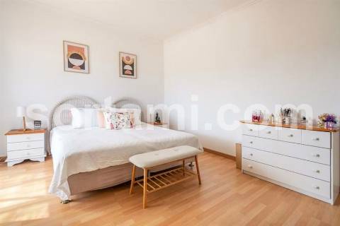 Moradia Isolada T5 Venda em Quarteira,Loulé