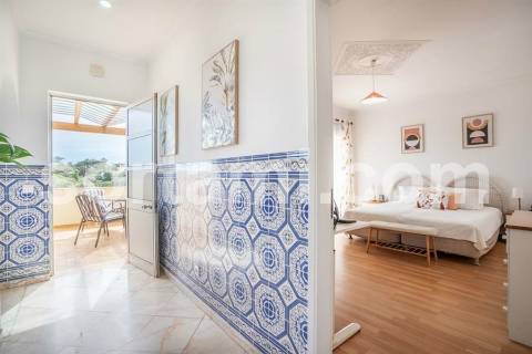 Moradia Isolada T5 Venda em Quarteira,Loulé