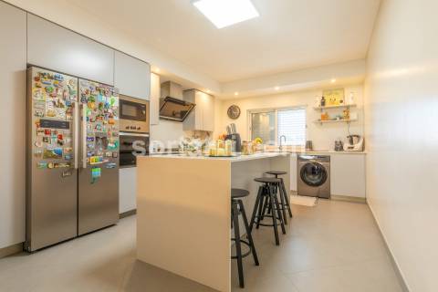 Apartamento T3 Venda em Quarteira,Loulé