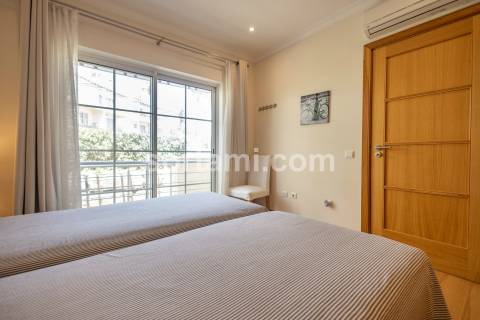 Moradia em Banda T3+1 Venda em Quarteira,Loulé