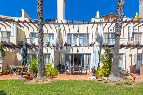 Moradia em Banda T3+1 Venda em Quarteira,Loulé