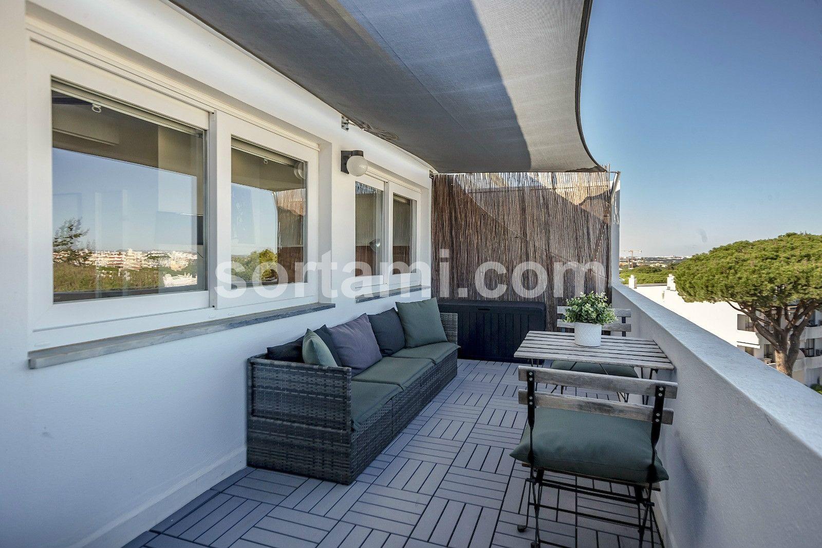 Apartamento T0 Venda em Quarteira,Loulé