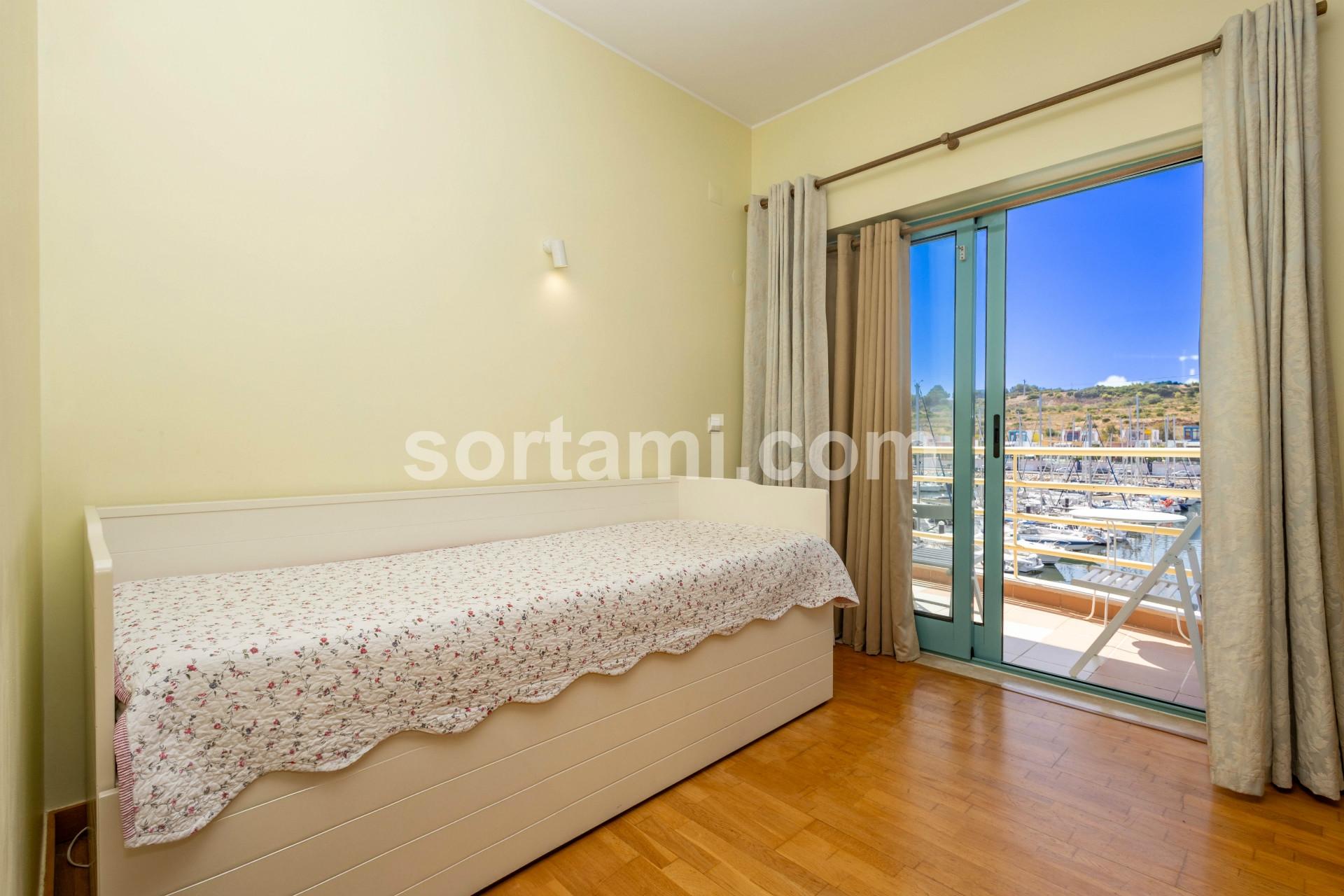 Apartamento T1 Venda em Albufeira e Olhos de Água,Albufeira