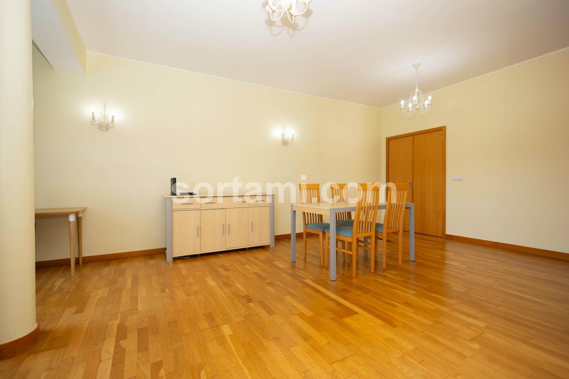 Apartamento T1 Venda em Albufeira e Olhos de Água,Albufeira
