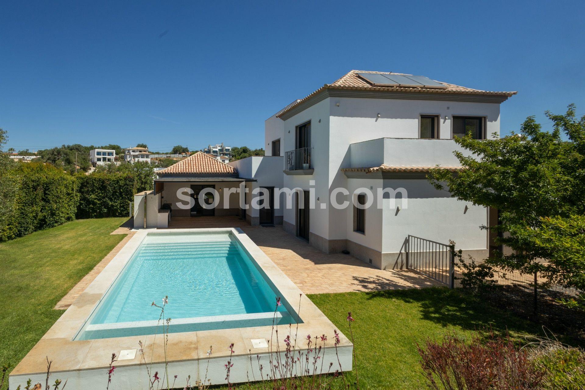 Moradia Isolada T3+1 Venda em Almancil,Loulé