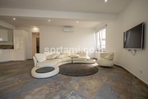 Loja  Venda em Quarteira,Loulé