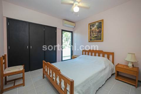 Moradia em Banda T3 Venda em Quarteira,Loulé