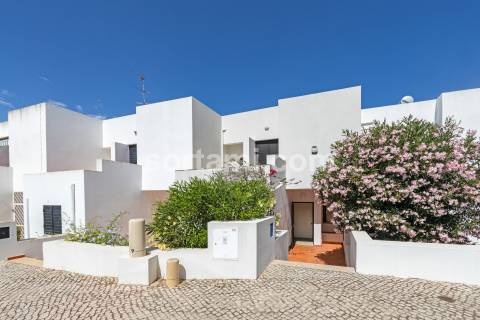 Moradia em Banda T3 Venda em Quarteira,Loulé