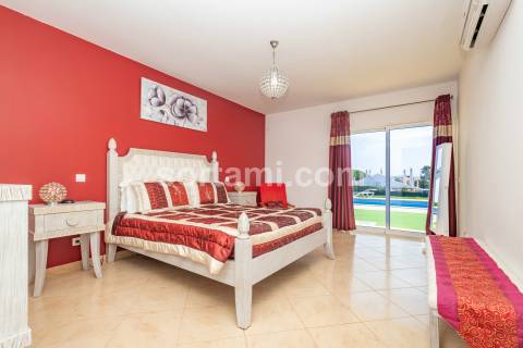 Moradia Isolada T3+2 Venda em Albufeira e Olhos de Água,Albufeira