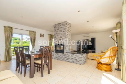 Moradia Isolada T3+2 Venda em Albufeira e Olhos de Água,Albufeira