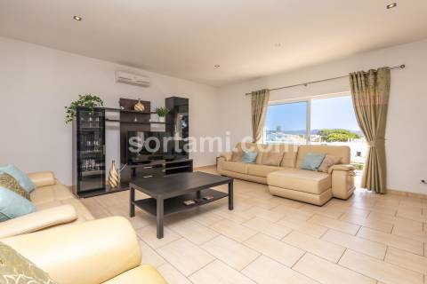 Moradia Isolada T3+2 Venda em Albufeira e Olhos de Água,Albufeira