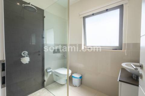 Apartamento T2 Venda em Quarteira,Loulé