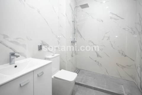 Loja  Venda em Quarteira,Loulé