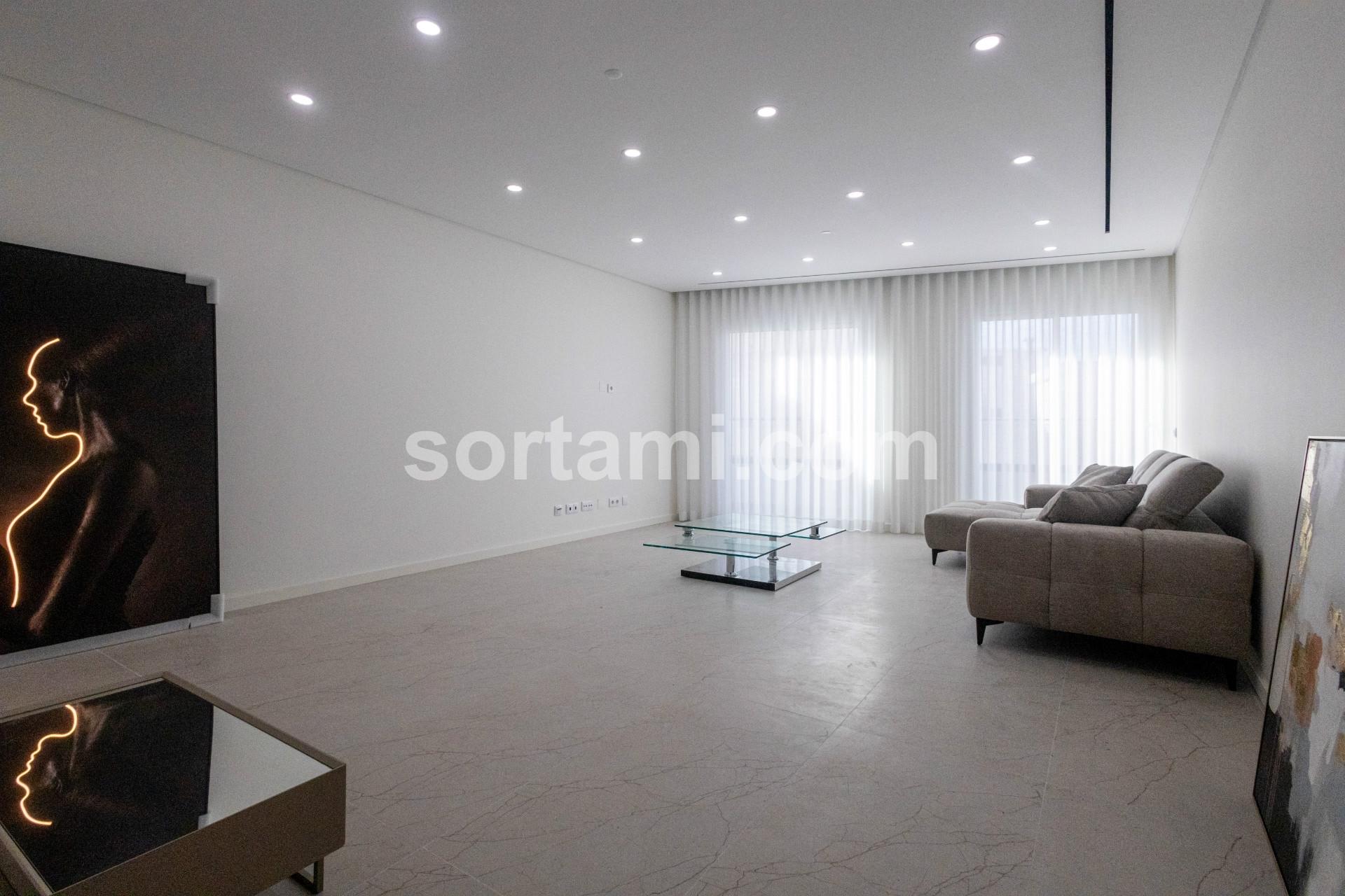 Apartamento T2 Venda em Quarteira,Loulé