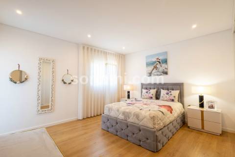 Moradia Isolada T5 Venda em Quarteira,Loulé