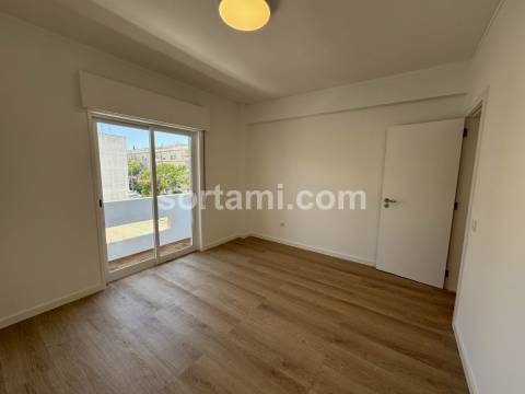 Apartamento T3 Venda em Faro (Sé e São Pedro),Faro