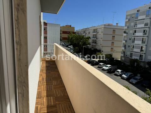 Apartamento T3 Venda em Faro (Sé e São Pedro),Faro