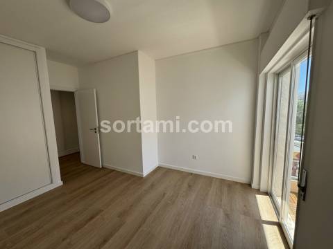 Apartamento T3 Venda em Faro (Sé e São Pedro),Faro