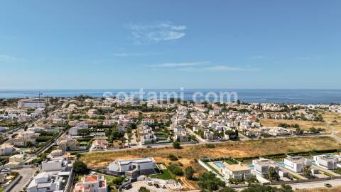 Moradia Isolada T3+1 Venda em Albufeira e Olhos de Água,Albufeira
